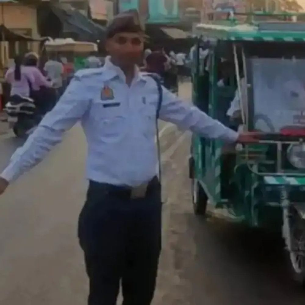 हाथरस में महाशिवरात्रि पर रूट डायवर्जन:12 से 16 फरवरी तक लागू रहेगी यातायात व्यवस्था, भारी वाहनों पर रोक