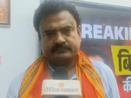 पटना- शिक्षक गुरु एम रहमान को गोली मारने की धमकी:ऑफिस में घुसकर कहा- कोचिंग बंद कर दो, CCTV में कैद आरोपी