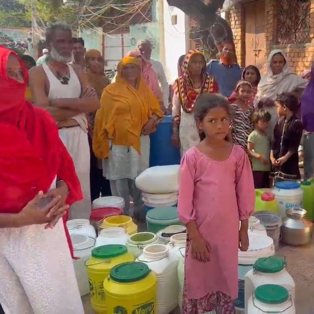 महोबा में गहराया जल संकट, एक सप्ताह से पानी नहीं:भटीपुरा-समद नगर में बच्चे पढ़ाई छोड़ पानी लाने को मजबूर