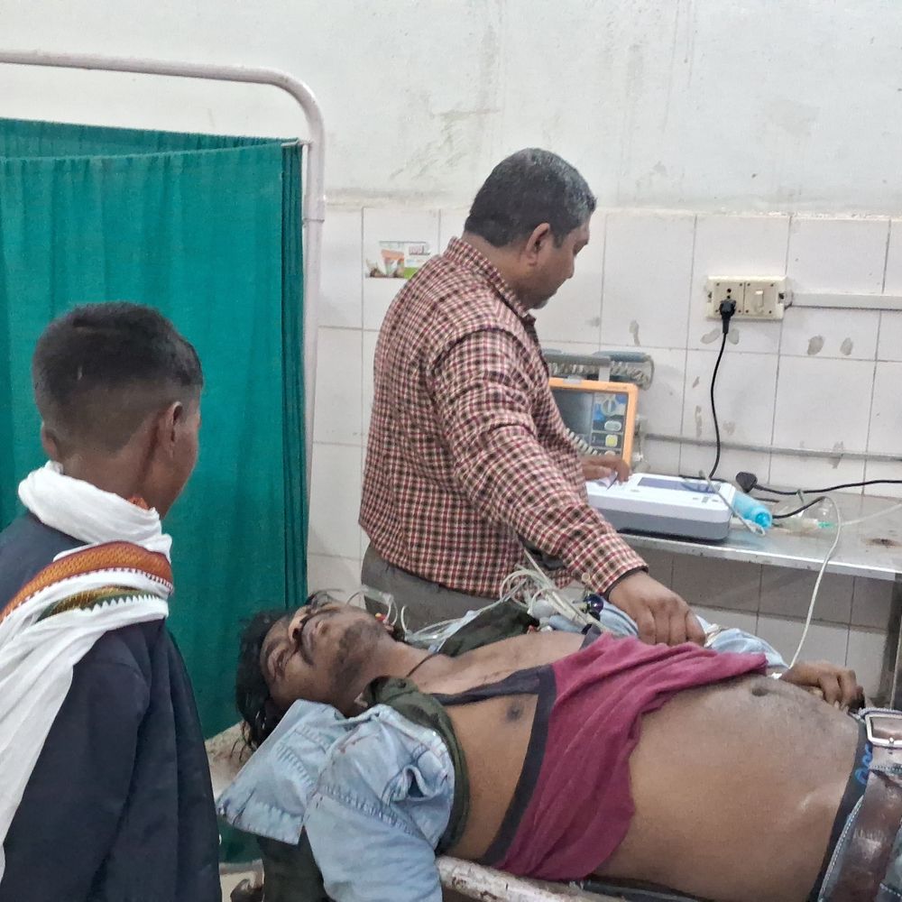 कानपुर-इटावा हाईवे पर हादसा, युवक की मौत:शादी में जा रहे बाइक सवार टैंकर से टकराए, दो घायल