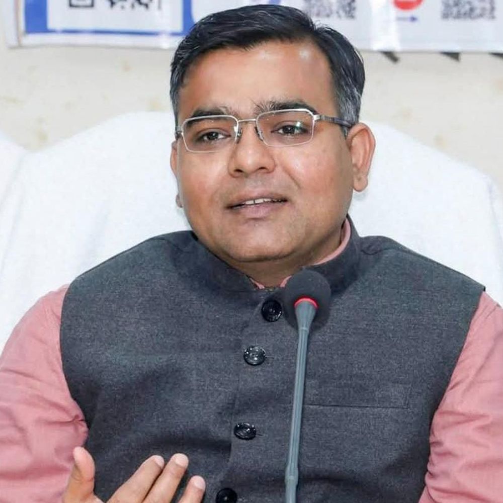 ललितपुर के सहरिया बाहुल्य गावों में विशेष अभियान:307 बच्चों के जन्म प्रमाण पत्र जारी, जिलाधिकारी की पहल पह हुआ आयोजन