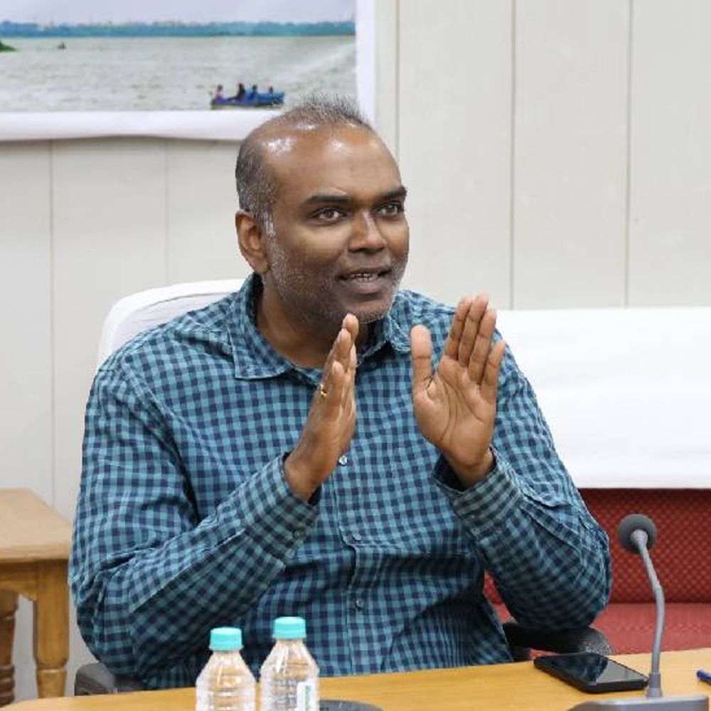 भोपाल में कमिश्नर-कलेक्ट्रेट की नई बिल्डिंग बनेगी:संभागायुक्त ने कहा- शिफ्टिंग के लिए टाइम लीमिट तय करें विभाग; 15 को खाली करने होंगे दफ्तर