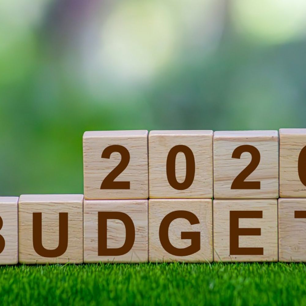 यूपी बजट पर अलग-अलग राय:छात्र संगठनों ने उठाए रोजगार-भत्ता और पेपर लीक के मुद्दे ,किसानों ने बताया विकास की ओर बढ़ता कदम