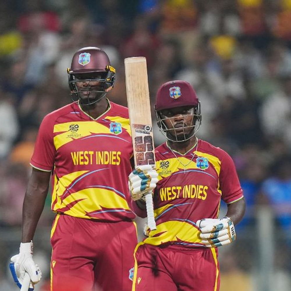 टी-20 वर्ल्डकप-वेस्टइंडीज ने इंग्लैंड को 197 रन का टारगेट दिया:रदरफोर्ड की 29 बॉल पर फिफ्टी, आदिल रशीद को 2 विकेट