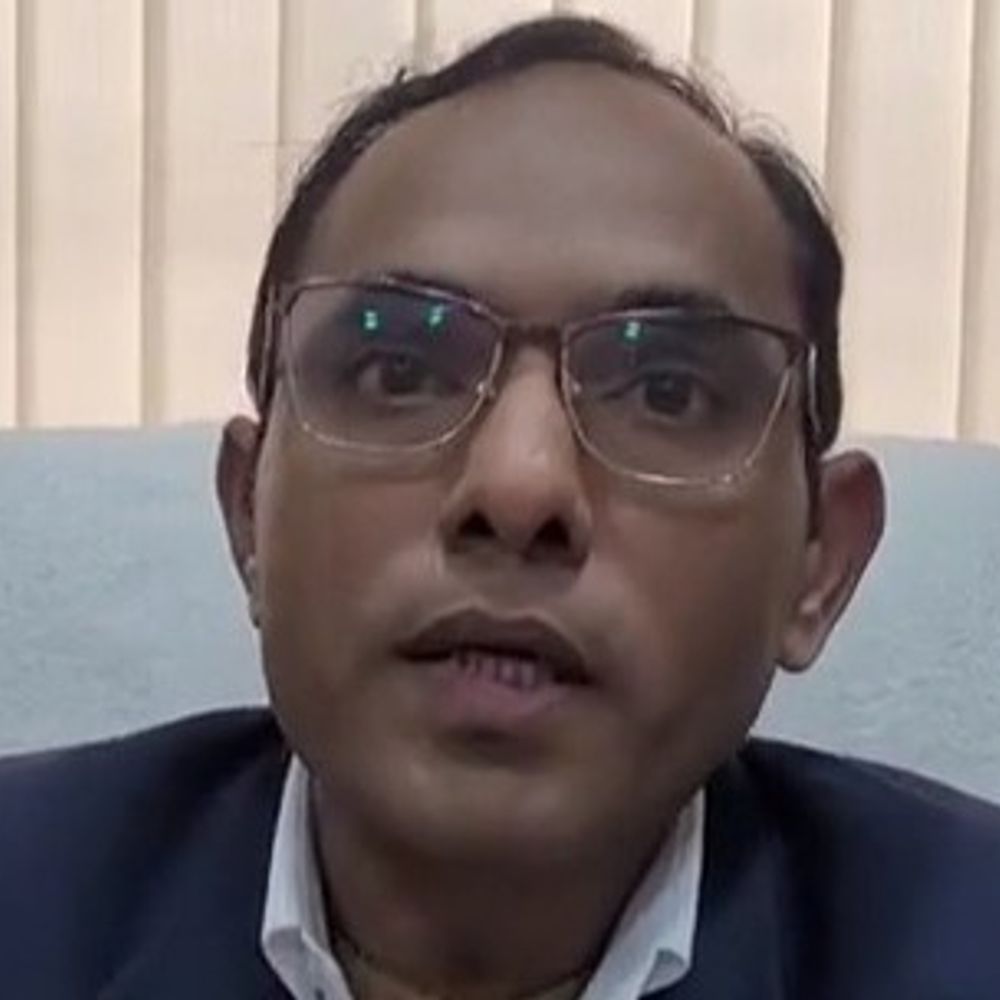 आजमगढ़ में प्रभारी DIOS के विरुद्ध दर्ज हुआ मुकदमा:संस्कृत विद्यालय में शिक्षकों की नियम विरुद्ध अनुमोदन पर की गई शिकायत