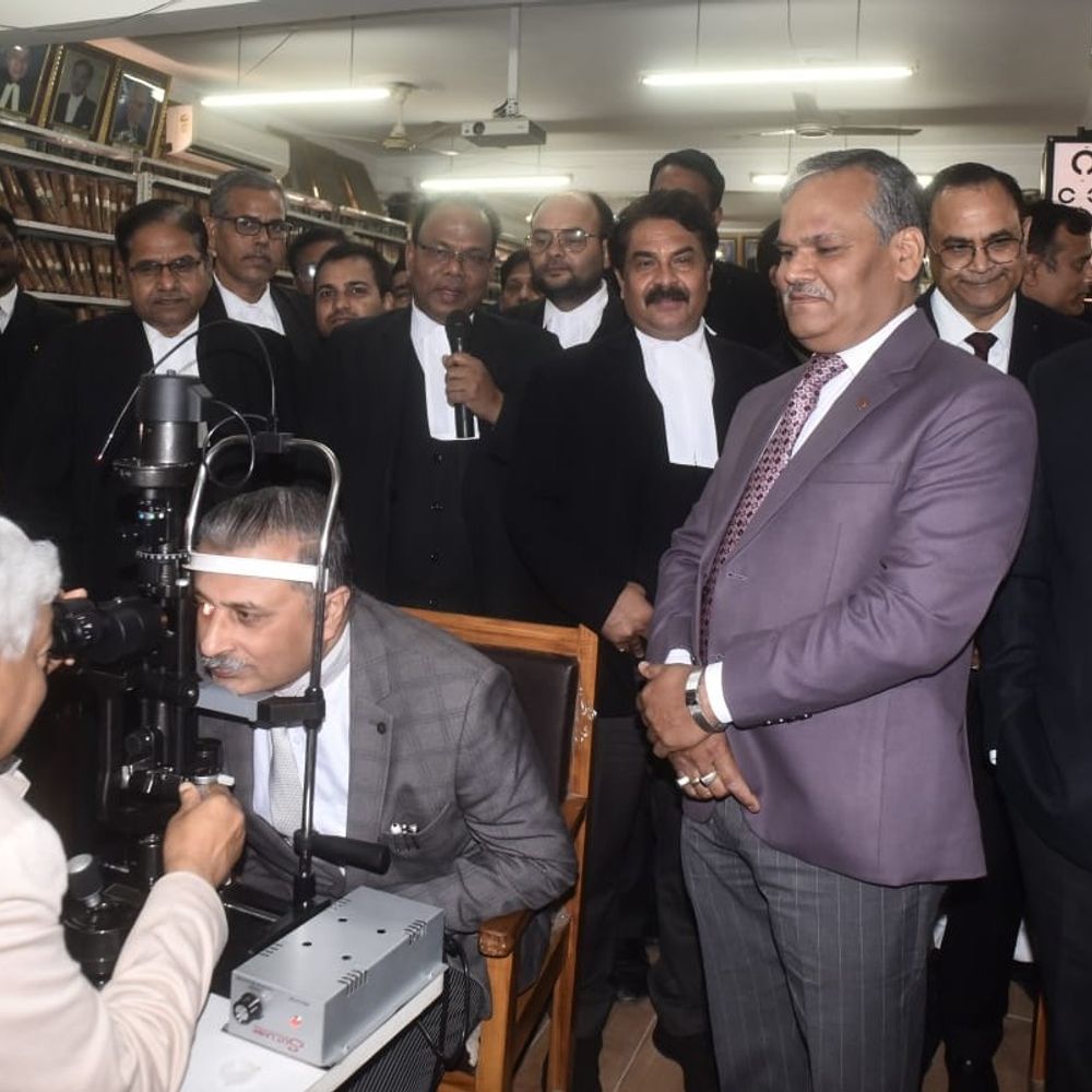 ढाई हजार वकीलों ने कराया मेडिकल परीक्षण:हाईकोर्ट बार के स्वास्थ्य शिविर का शुभारंभ, बड़ी संख्या में पहुंचे वकील