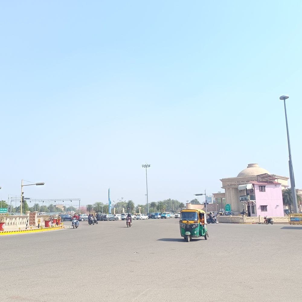 लखनऊ में रात हो रही गर्म:मॉडरेट लेवल में AQI, अब लगातार बढ़ेगी गर्मी