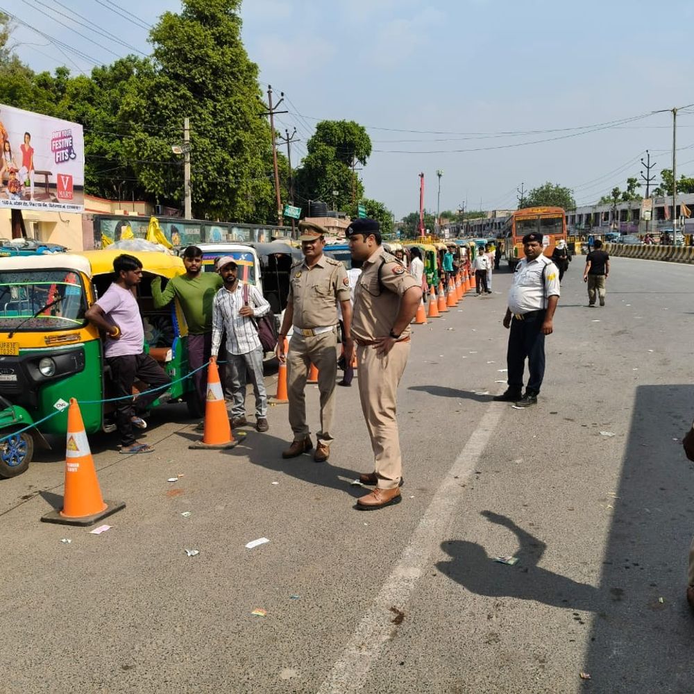 फिरोजाबाद में महाशिवरात्रि पर रूट डायवर्जन लागू:12 से 15 फरवरी तक कई मार्गों पर भारी वाहन प्रतिबंधित, वैकल्पिक मार्ग निर्धारित