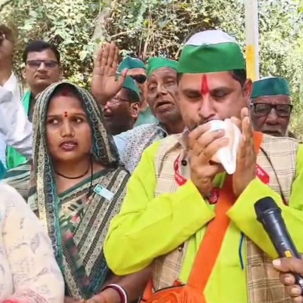 किसान यूनियन ने अमेरिका-भारत व्यापार समझौते का विरोध किया:महोबा में शंखनाद कर चेतावनी, रद्द न होने पर आंदोलन तेज होगा