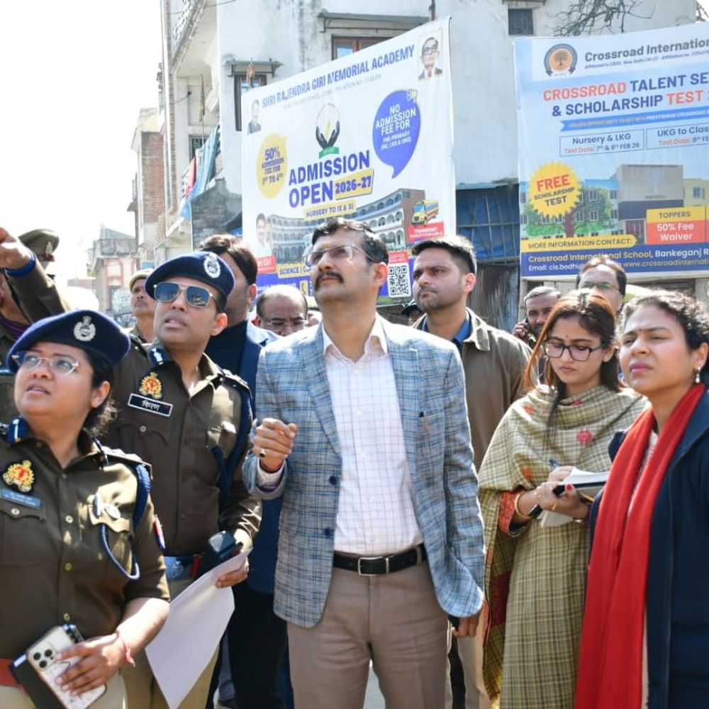 कमिश्नर-आईजी ने महाशिवरात्रि तैयारियों का निरीक्षण किया:गोला गोकर्णनाथ में कड़ी सुरक्षा व्यवस्था के निर्देश