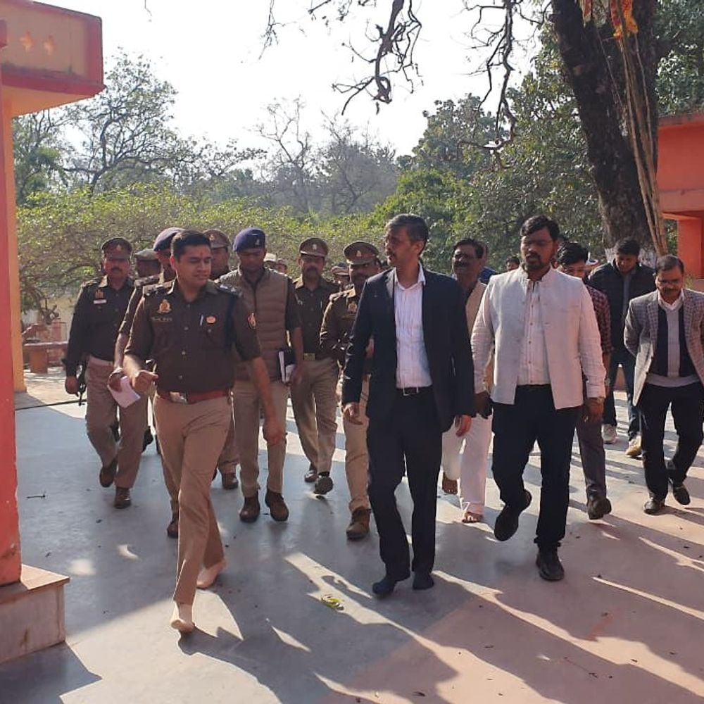 महाशिवरात्रि पर ड्रोन से निगरानी, अतिरिक्त पुलिस बल तैनात:डीएम-एसपी ने मंदिरों का किया निरीक्षण, सुरक्षा-सुविधा के व्यापक इंतजाम