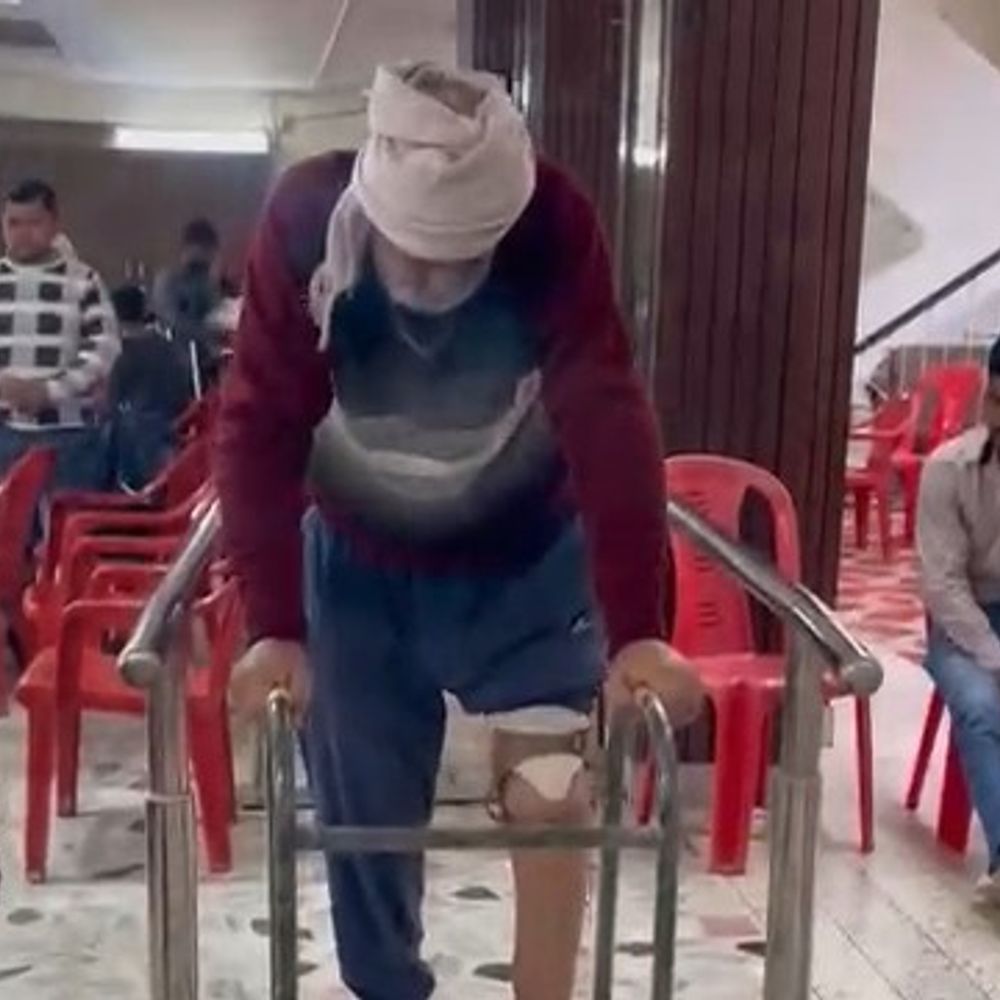 एसएन साध ट्रस्ट ने 150 दिव्यांगों को बांटे उपकरण:फर्रुखाबाद में तीन दिवसीय निशुल्क सहायता शिविर का आयोजन