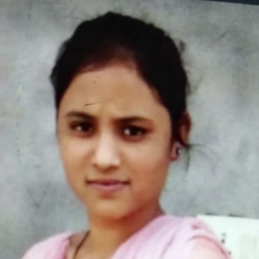 फिरोजाबाद में विवाहिता की संदिग्ध मौत:ससुराल में फंदे पर मिला शव, मायके पक्ष ने हत्या का आरोप लगाया