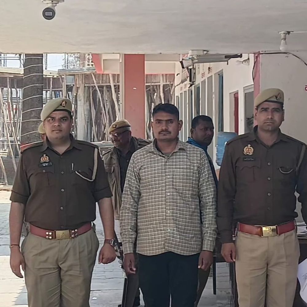 आजमगढ़ में बारात जाते समय रोककर हमला आरोपी गिरफ्तार:जान से करने का प्रयास, बीच बचाव करने पहुंचे लोगों पर भी किया गया हमला