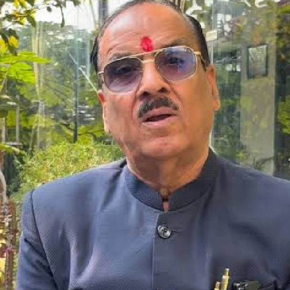 'वंदे-मातरम् लागू किया तो BJP ने छीन लिया मंत्री पद':झांसी में रविंद्र शुक्ल बोले- 27 साल पहले स्टैंड लेते तो भाजपा को वनवास नहीं होता