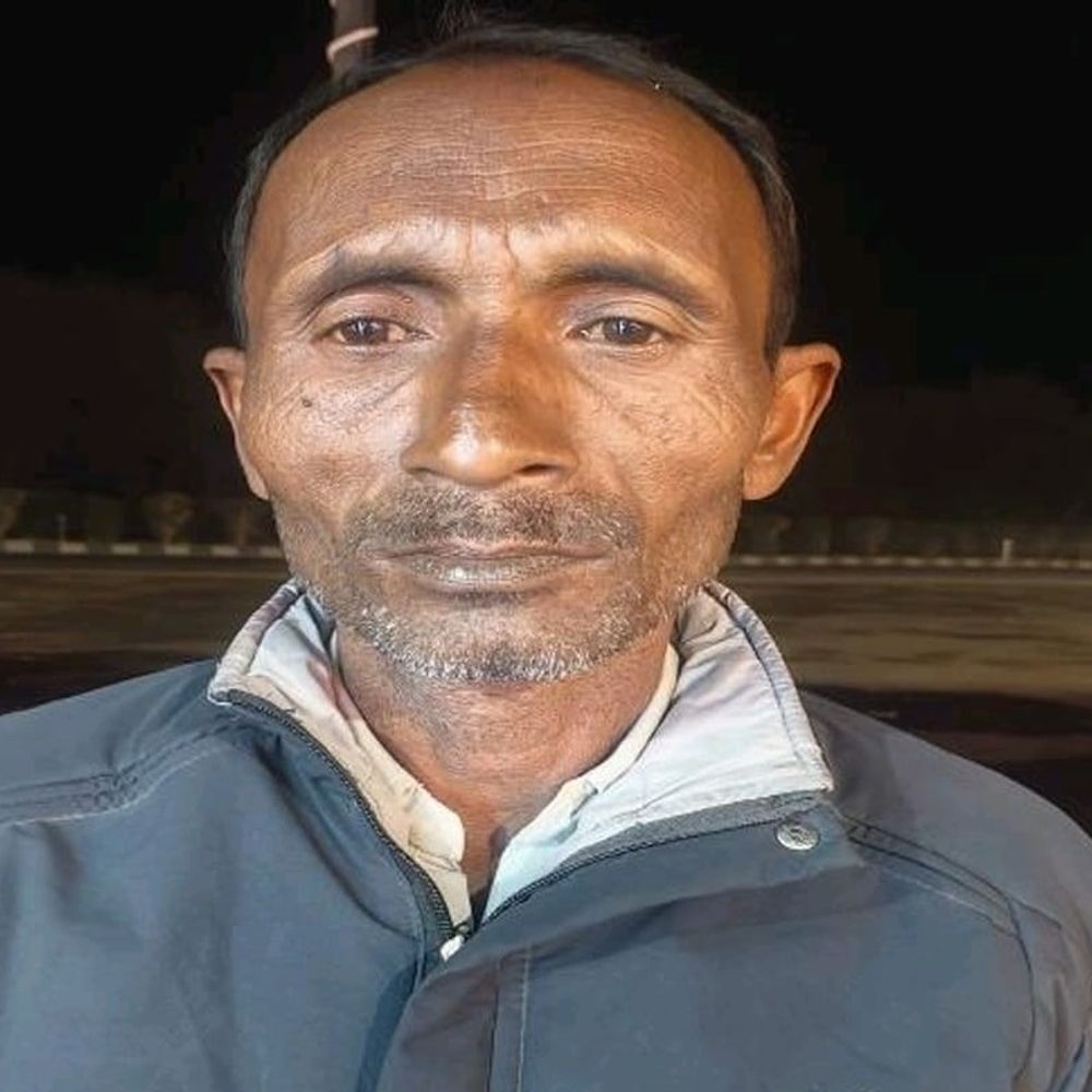 8 साल से फरार-आरोपी पहचान बदलकर काट रहा था बाल:  भतीजी की शादी में पहुंचा तो चढ़ा पुलिस के हत्थे; ट्रैक्टर फर्जीवाड़े का आरोपी ईनामी बदमाश यूपी से पकड़ा – Jaipur News