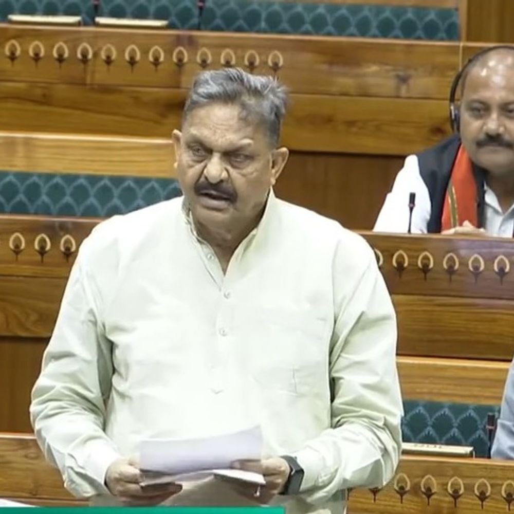 लोकसभा में अफजाल अंसारी ने श्रम संहिता पर उठाए सवाल:कहा- मजदूर देश की नींव, सरकार की नीतियों पर किया हमला