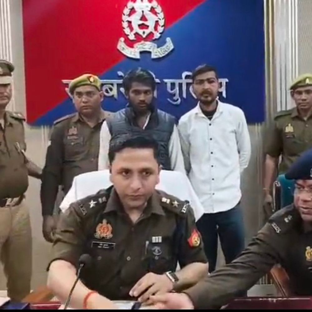 जन सुविधा संचालक लूट का पुलिस ने किया खुलासा:दो आरोपी गिरफ्तार, लूटा गया सामान और नकदी बरामद