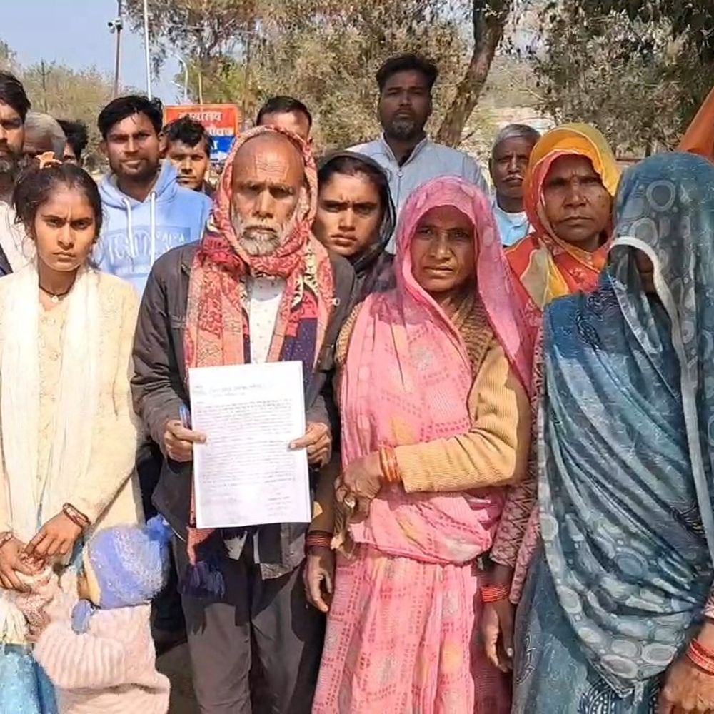 महोबा में किशोरी की मौत:ग्राम प्रधान और दबंगों पर हत्या का आरोप, बिना पोस्टमार्टम अंतिम संस्कार का आरोप