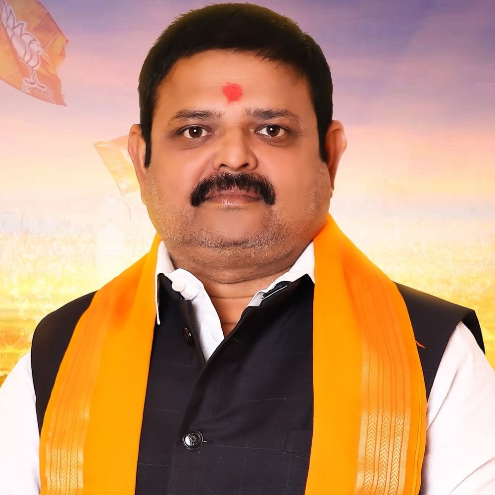 सिद्धार्थनगर में SIR नोटिस विवाद पर सियासी टकराव:BJP नेता ने सपा प्रदेश सचिव से कहा- गवर्नर हो गए हो, दो मिनट में सुधर जाओगे