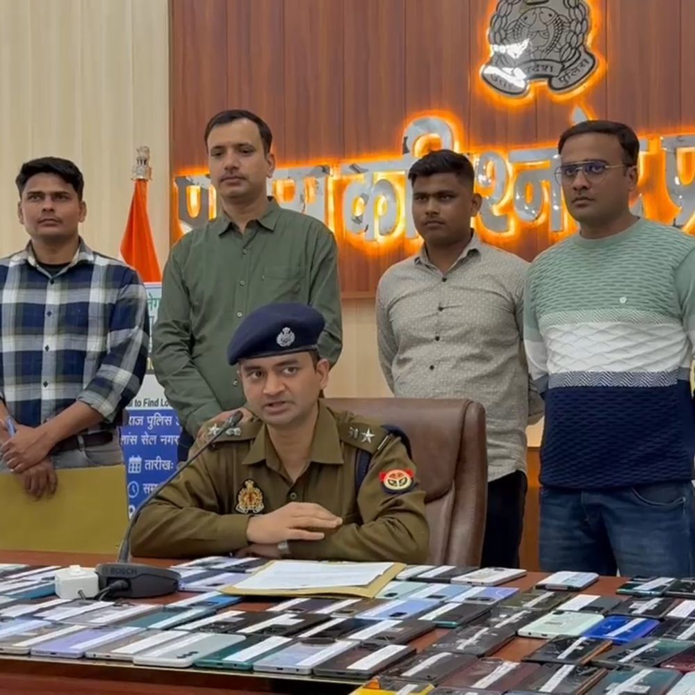 प्रयागराज में 25 लाख के 125 मोबाइल बरामद:पुलिस ने सर्विलांस, SOG और CEIR पोर्टल से ट्रेस किए, अभियान जारी