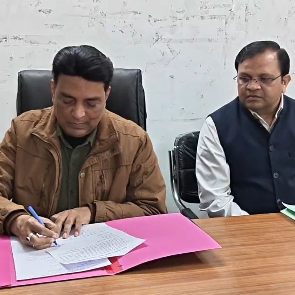 मैनपुरी में खसरा पर वार, स्कूलों में टीकाकरण का महाअभियान:खसरे को जड़ से खत्म करने की तैयारी, 16 फरवरी से स्कूलों में 1.23 लाख बच्चों को लगेगी डोज