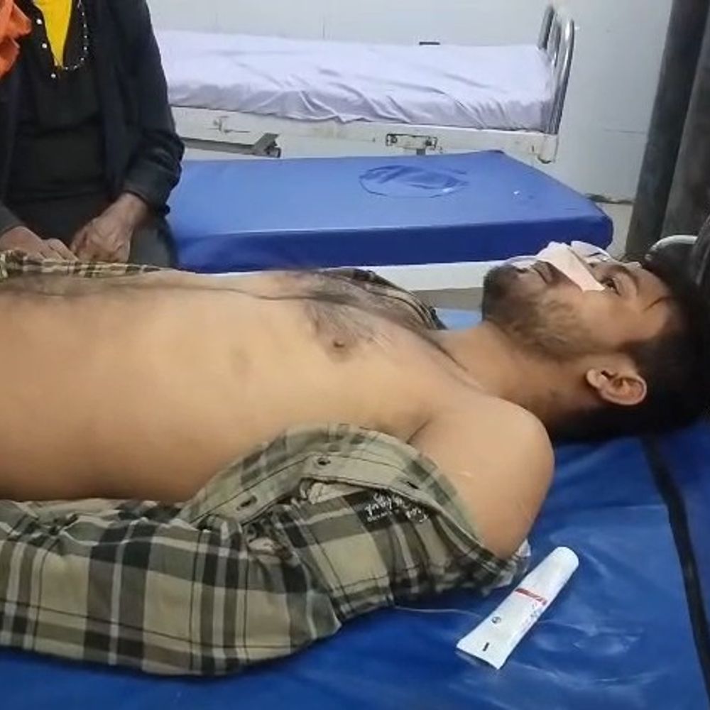 महोबा में युवक ने जहरीला पदार्थ खाकर आत्महत्या की:बहन से प्रेम-प्रसंग के चलते घर में विवाद से परेशान था