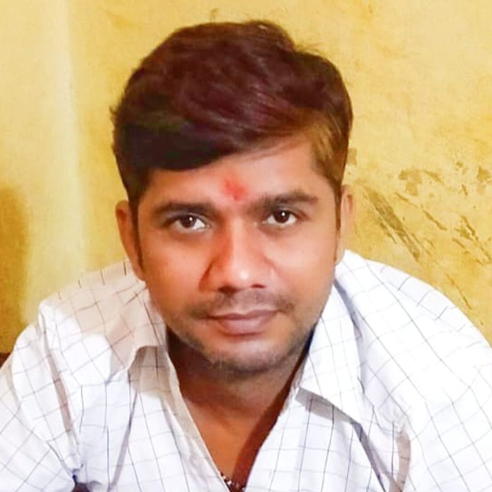 रायबरेली में युवक ने फांसी लगाकर दी जान:घर से कार्यक्रम में जाने के लिए निकला था, आम के बाग में मिला शव