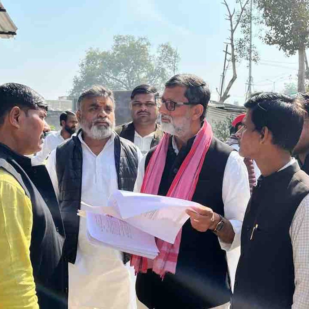 गोरखपुर में 17 मतदाताओं के नाम सूची से गायब:समाजवादी पार्टी ने DM से कार्रवाई की मांग, आंदोलन की दिए चेतावनी