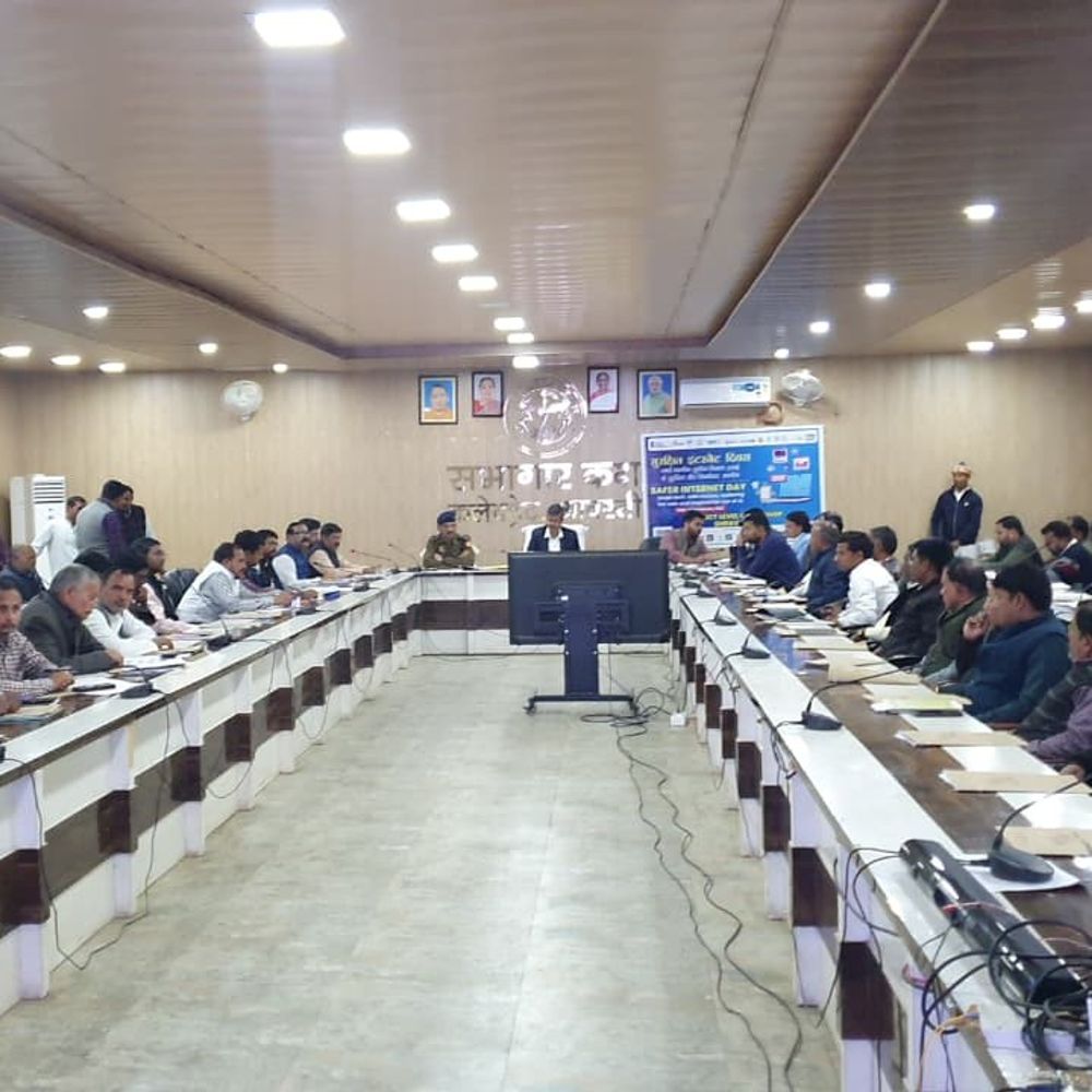 श्रावस्ती में 18 फरवरी से 41 केंद्रों पर बोर्ड परीक्षा:भीड़ एकत्र न होने देने के निर्देश, सीसीटीवी करेगी निगरानी