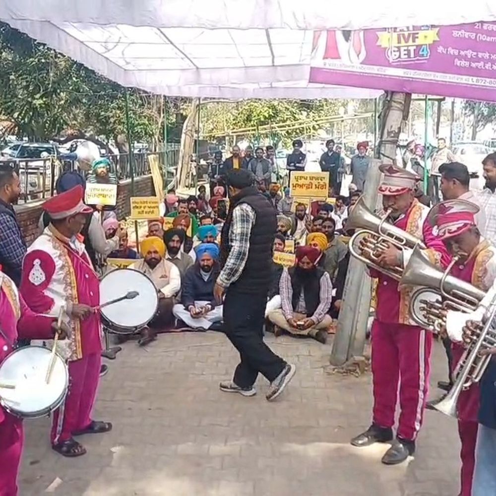 फतेहगढ़ साहिब में आप ने बैंड बजाकर किया प्रदर्शन:  कैबिनेट मंत्री हरभजन सिंह ईटीओ पर अभद्र टिप्पणी का विरोध, माफी की मांग – Khanna News