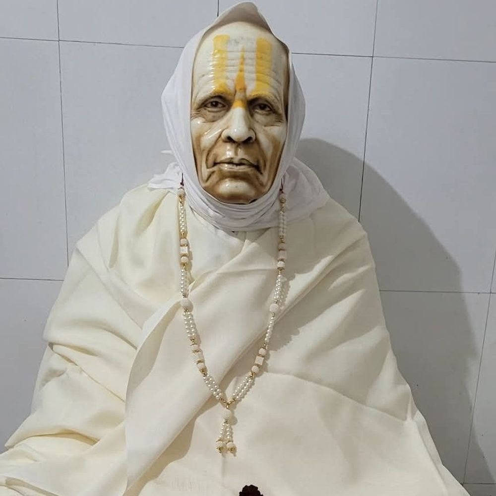 परमहंस राममंगल दास महाराज का 133वां जन्मोत्सव धूमधाम से मना:अयोध्या के सिद्ध संतों के सुमेरू थे , गोकुल भवन से निकली शोभायात्रा