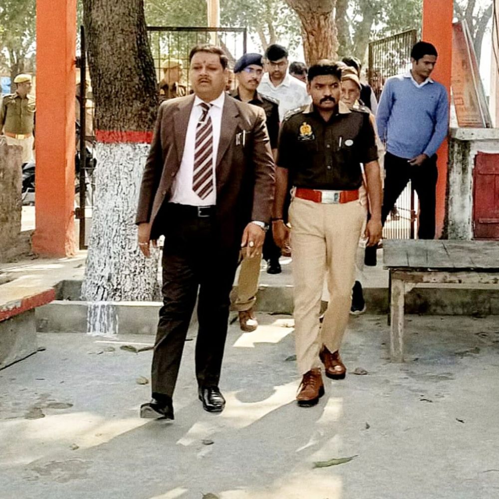 शिवरात्रि पर अमेठी में सुरक्षा कड़ी:35 शिवालयों में 700 पुलिसकर्मी, 1.5 कंपनी PAC और CCTV तैनात