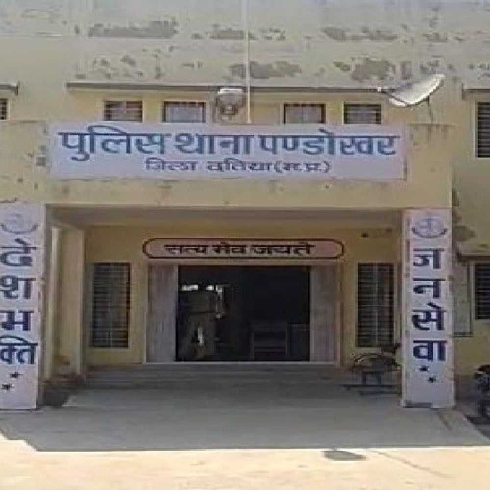 युवती ने हथेली पर लिखा, 'मेरी मौत का जिम्मेदार अमित':प्रेमी के दबाव और बदनामी से परेशान होकर की आत्महत्या