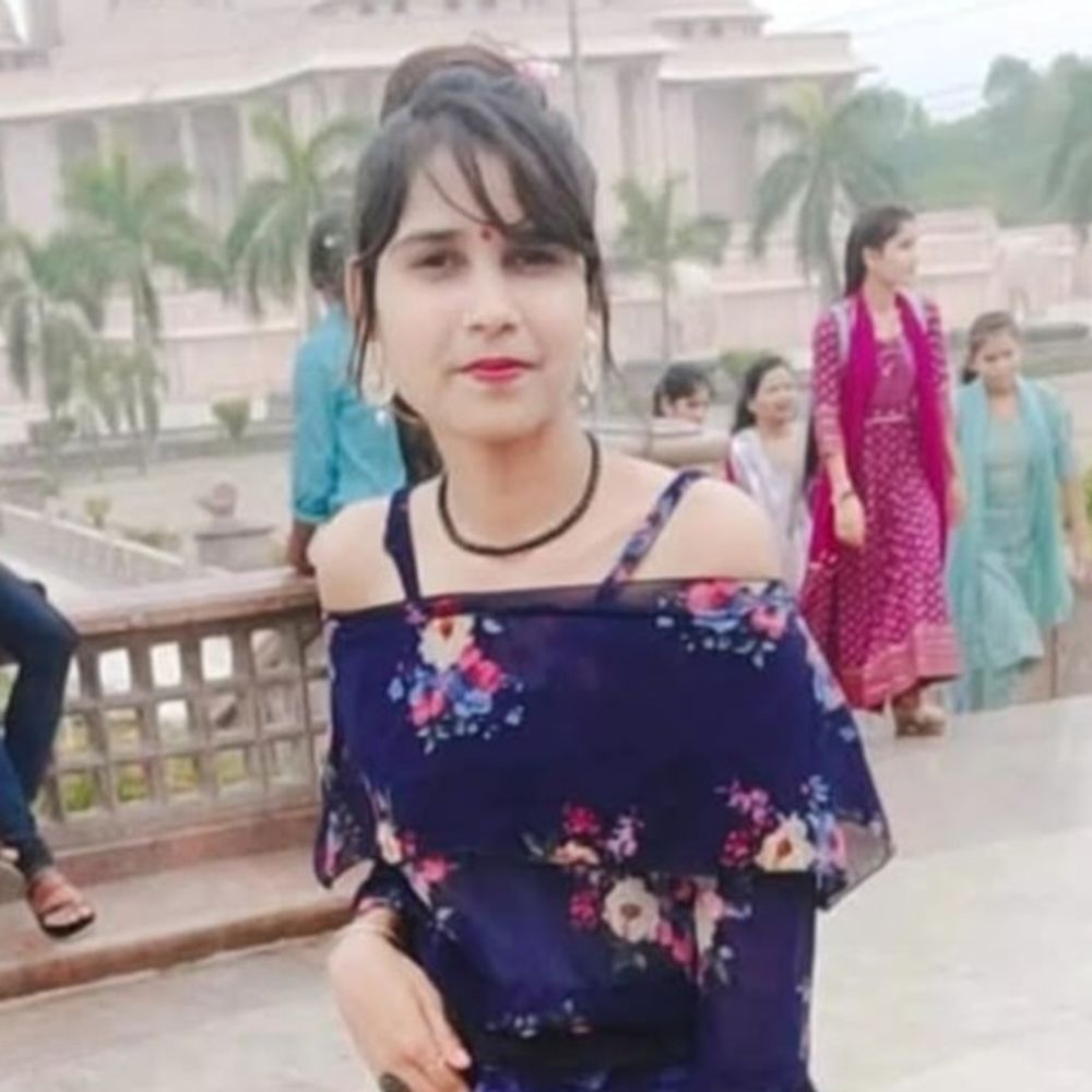 एटा सड़क हादसे में घायल खुशबू की मौत:सात दिन बाद दम तोड़ा, मृतकों की संख्या बढ़कर चार हुई