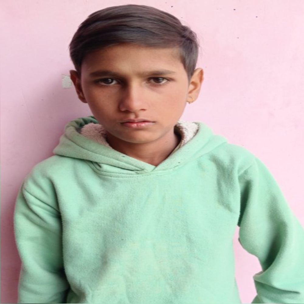 ग्वालियर के मोहना में तालाब में डूबा छात्र, मौत:  3 बहनों का इकलौता भाई था कृष्णा; नहाते समय फिसला पैर, दोस्तों संग गया था – Gwalior News