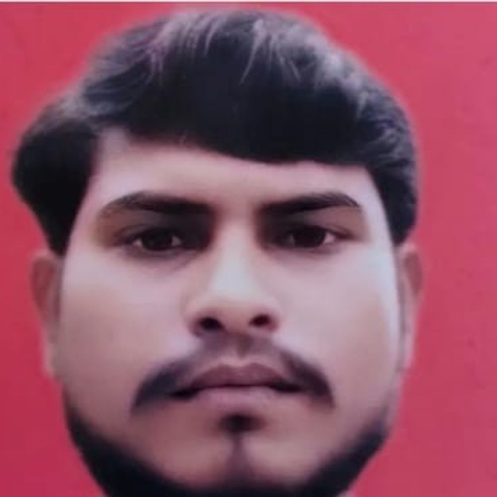 कौशांबी में युवक ने फांसी लगाकर की आत्महत्या:कमरे में पंखे से लुंगी के सहारे लटका मिला शव, मजदूरी करता था