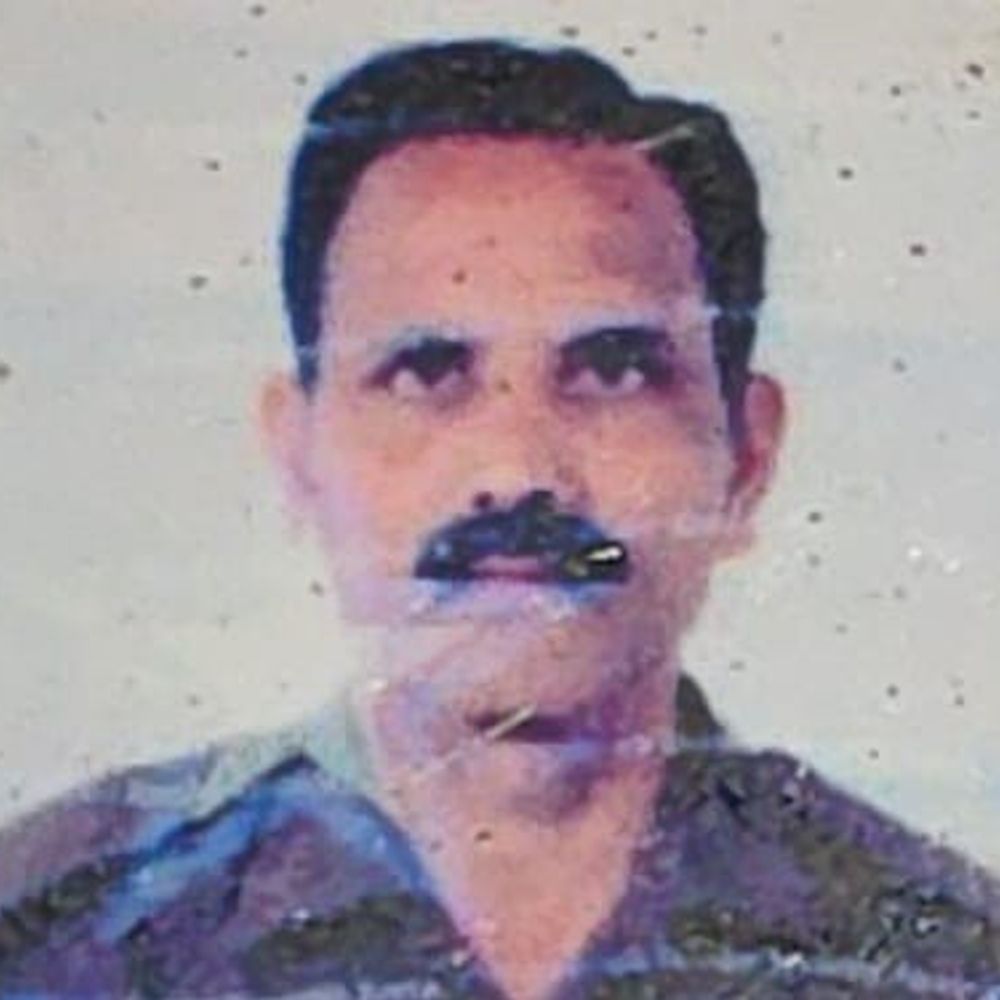 अज्ञात वाहन की टक्कर से रिटायर्ड BSF जवान की मौत:एटा हाईवे पर हुआ हादसा, दिल्ली से बाइक से लौट रहे थे घर