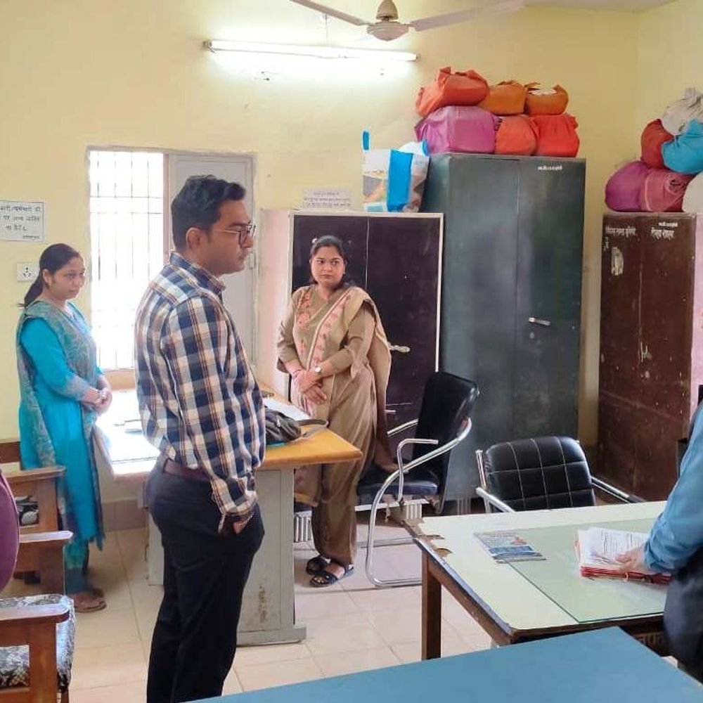 मुंगेली में 76 कर्मचारी कारण बताओ नोटिस जारी:  निरीक्षण के दौरान एब्सेंट पाए गए, जिला पंचायत CEO बोले- लापरवाही बर्दाश्त नहीं की जाएगी – Mungeli News