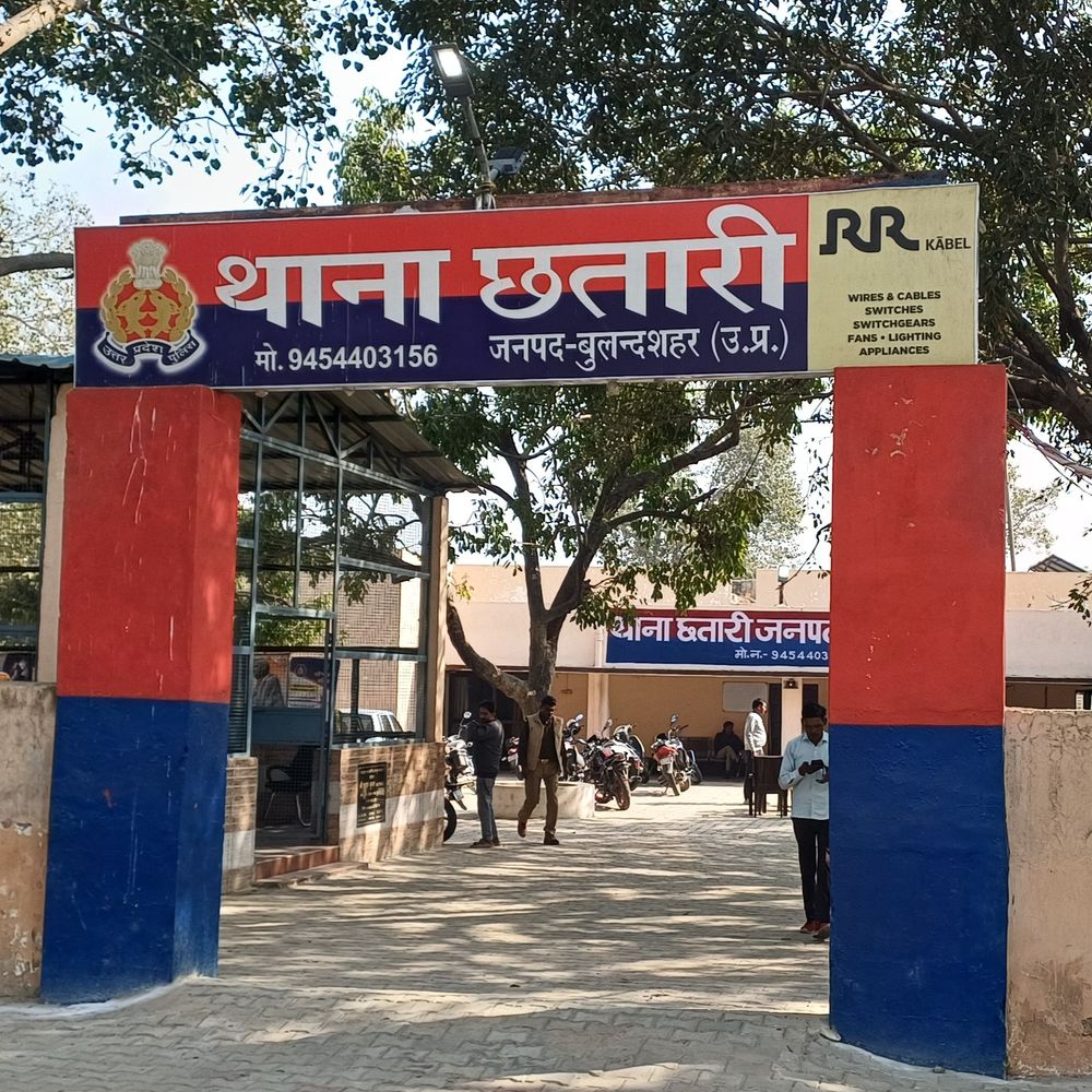 कोर्ट में नौकरी के नाम पर 8 लोगों से ठगी:भाई को जज बताकर 6.40 लाख ऐंठे, शिकारपुर में पति-पत्नी पर केस दर्ज