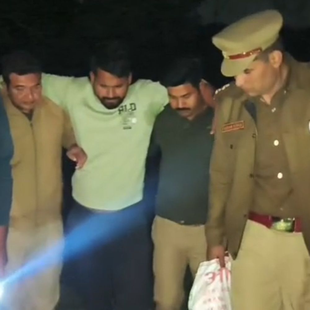 बुलंदशहर में पुलिस और गौकश फरमान के बीच मुठभेड़:गौकशी की फिराक में था, 6 से अधिक मुकदमे दर्ज; तमंचा-कारतूस बरामद