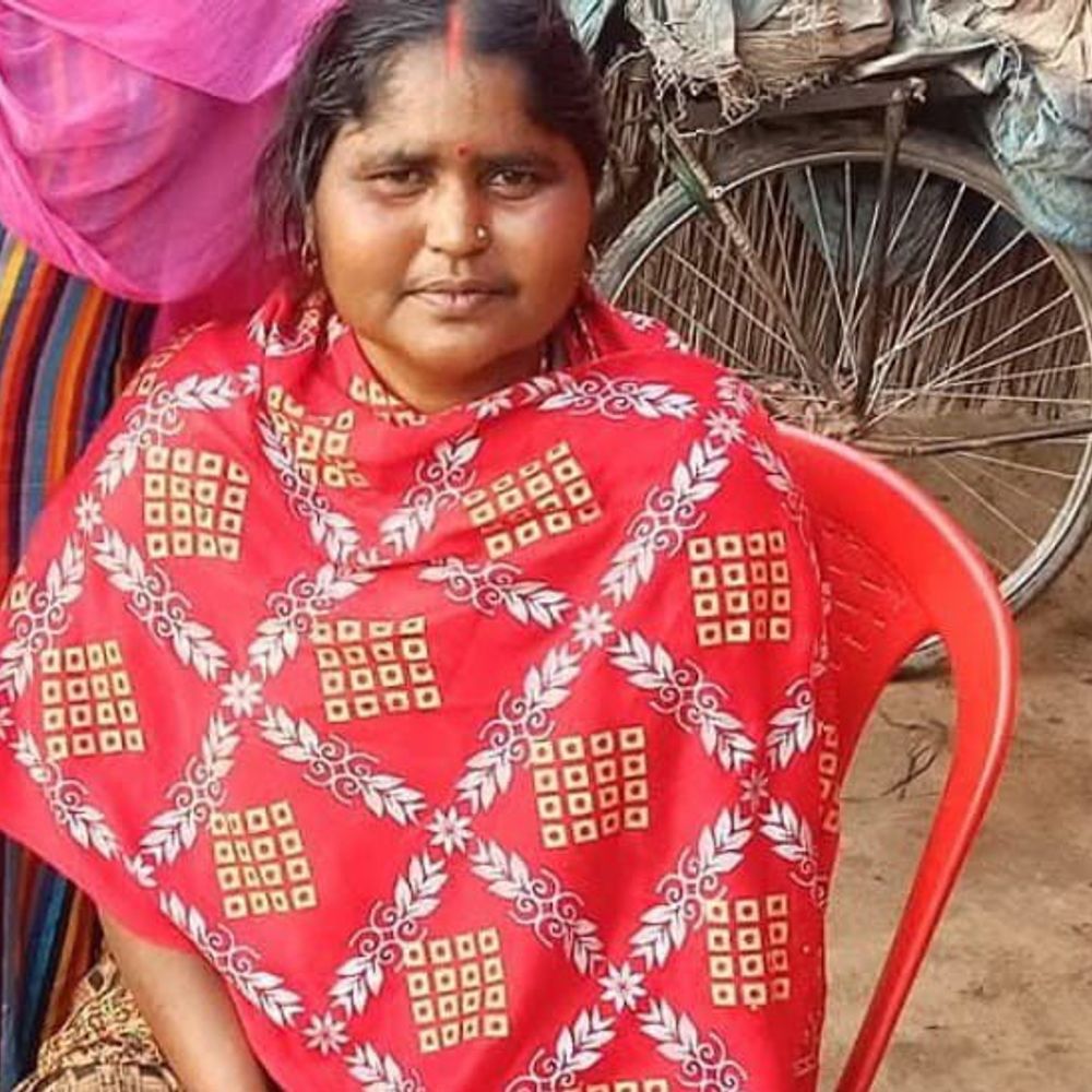 हाथी ने मां-बेटों पर किया हमला, मोटरसाइकिल से उछलकर गिरे:मां की मौके पर मौत, दो बेटे गंभीर घायल, इलाज के लिए लखीमपुर-खीरी से बहराइच गया था परिवार