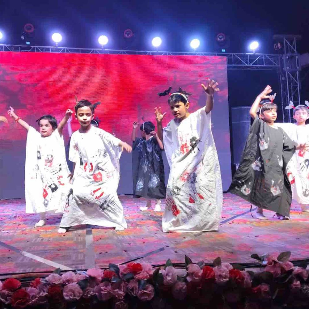 बैंटलिंग इंटरनेशनल स्कूल का वार्षिक कार्यक्रम:बच्चों ने सांस्कृतिक प्रस्तुतियां दीं, प्रशस्ति पत्र देकर किया गया सम्मानित