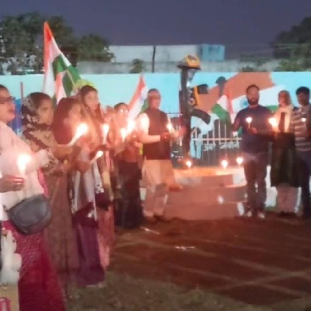 सुपौल में भाजपा कार्यकर्ताओं ने निकाला कैंडल मार्च:  जम्मू-कश्मीर के पुलवामा आतंकी हमले में शहीद जवानों को दी श्रद्धांजलि – Supaul News