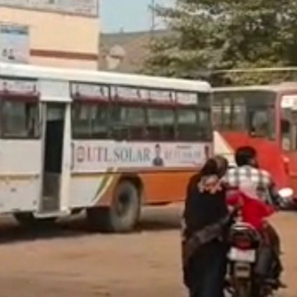 22 संविदा चालक-परिचालक बर्खास्त होंगे:बिना सूचना ड्यूटी से अनुपस्थित रहने पर परिवहन निगम का फैसला