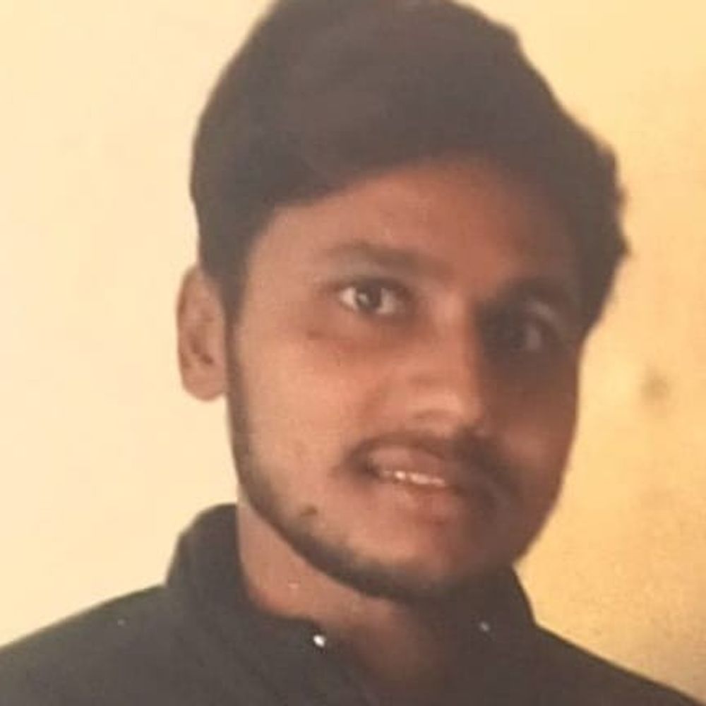 संभल में शादी के 4 महीने बाद युवक का सुसाइड:फंदे से लटका मिला शव, 20 दिन पहले झगड़े के बाद पत्नी मायके चली गई थी