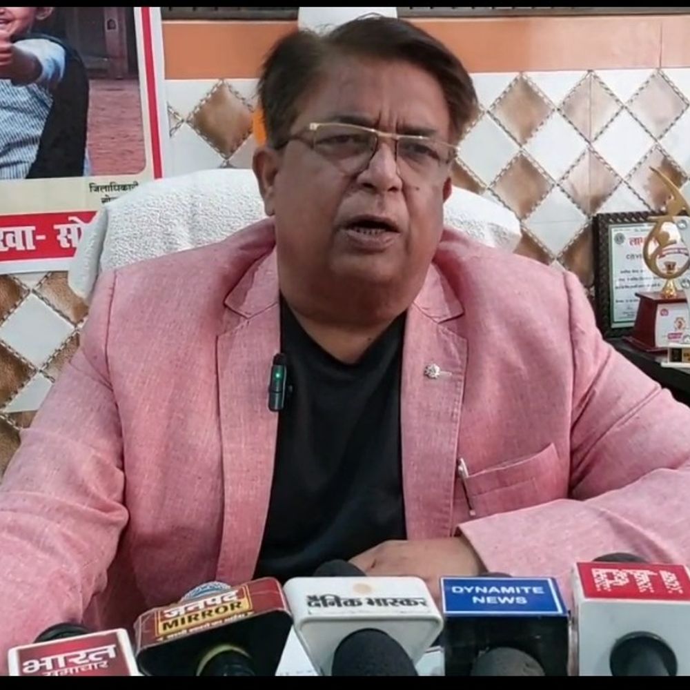 सोनभद्र में आयुष्मान कार्ड बनाने की प्रक्रिया तेज:CMO ने कंट्रोल रूम बनाया, मंडल में सबसे पीछे जिला