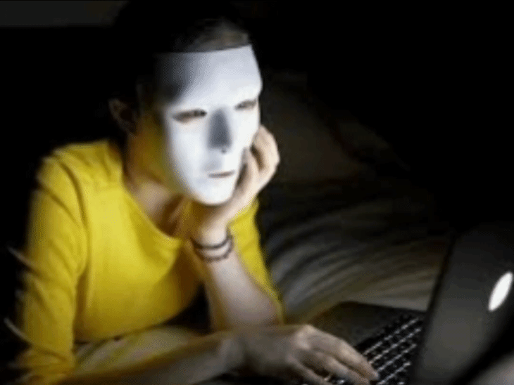 गोरखपुर में 18 लाख की साइबर जालसाजी:फेसबुक पर लड़की ने दोस्ती कर युवक को फंसाया, ट्रेडिंग के नाम पर हड़प लिए पैसे