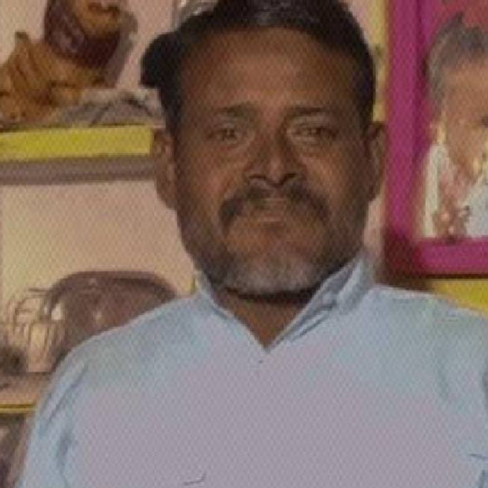 झांसी में काम करते-करते युवक की मौत:पानी पीने गए तो सीने में दर्द उठा, अस्पताल पहुंचने से पहले दम तोड़ा