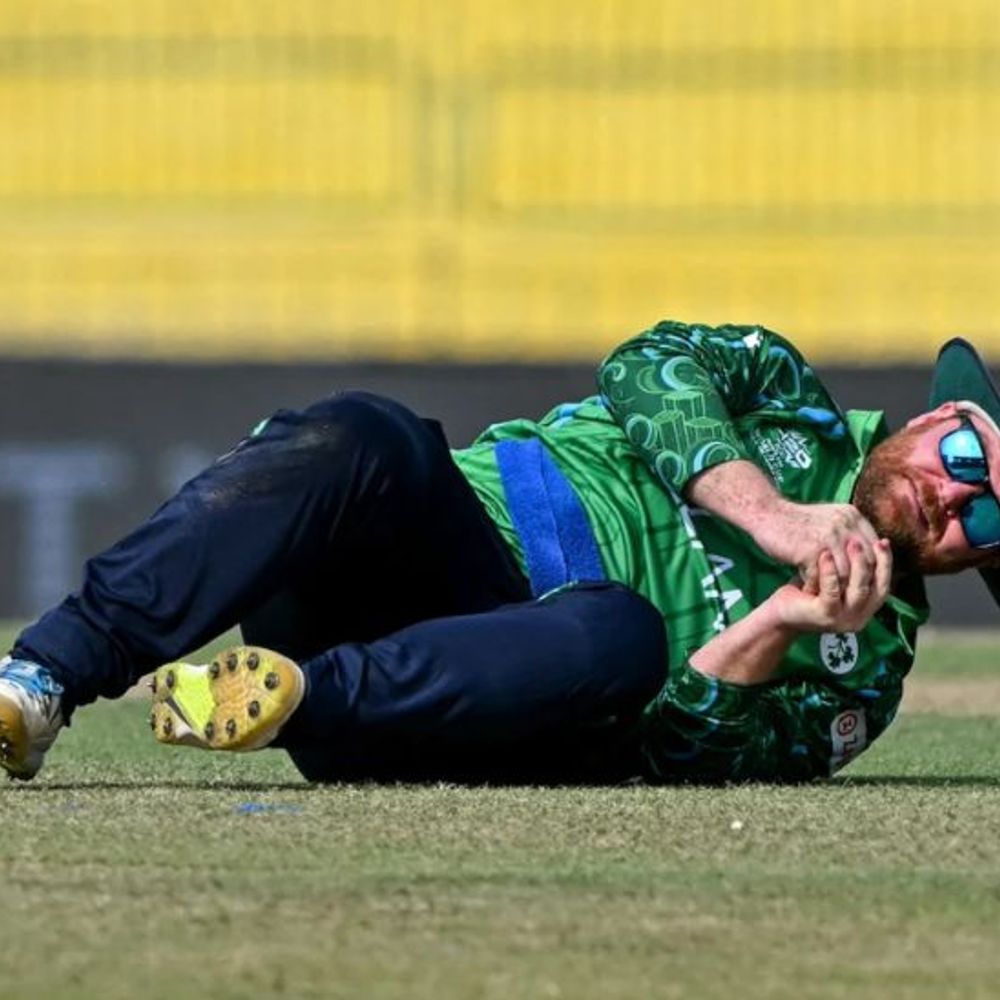 टी-20 वर्ल्डकप, ओमान ने टॉस जीतकर बॉलिंग चुनी:आयरलैंड का पहला विकेट गिरा, कप्तान पॉल स्टर्लिंग घुटने की चोट के कारण टूर्नामेंट से बाहर